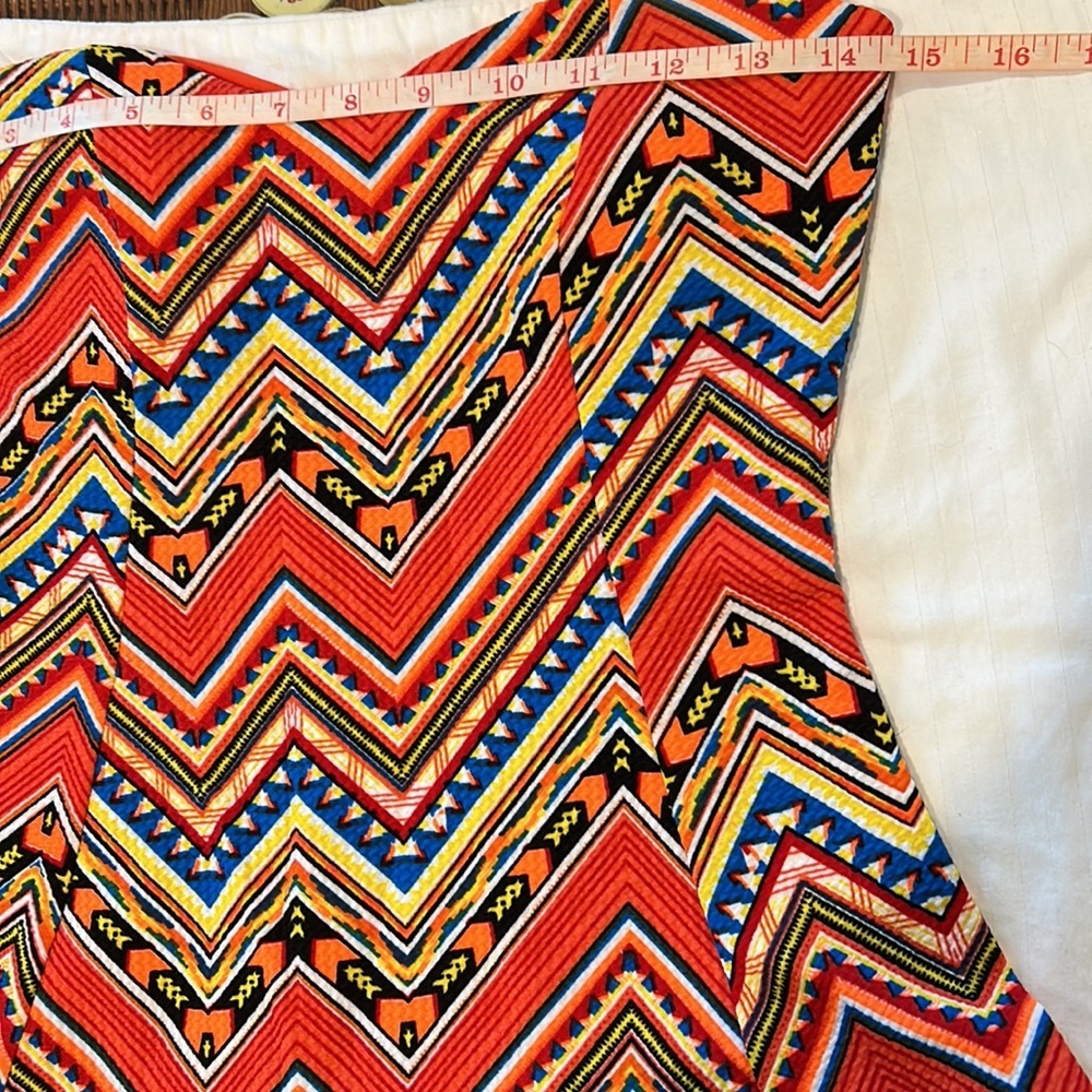 Bella D Sleeveless Dress Size Medium Padded Breast area Orange Chevron Design - Picture 8 of 8